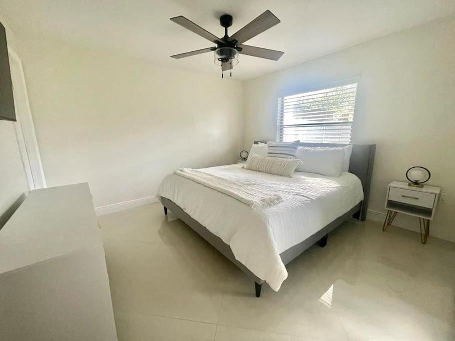 Stylish 3/2 Getaway! Near Theme Parks! Villa Lakeland Exteriör bild