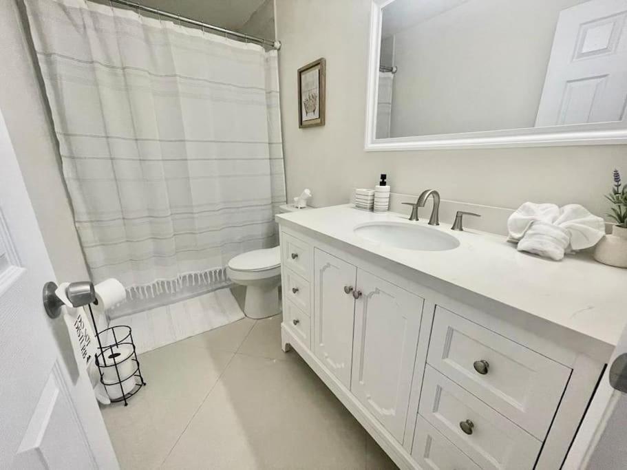 Stylish 3/2 Getaway! Near Theme Parks! Villa Lakeland Exteriör bild