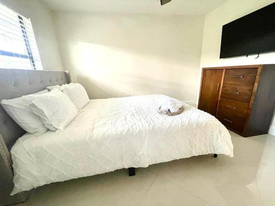 Stylish 3/2 Getaway! Near Theme Parks! Villa Lakeland Exteriör bild